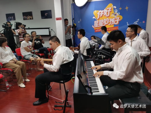 2.jpg 图片
